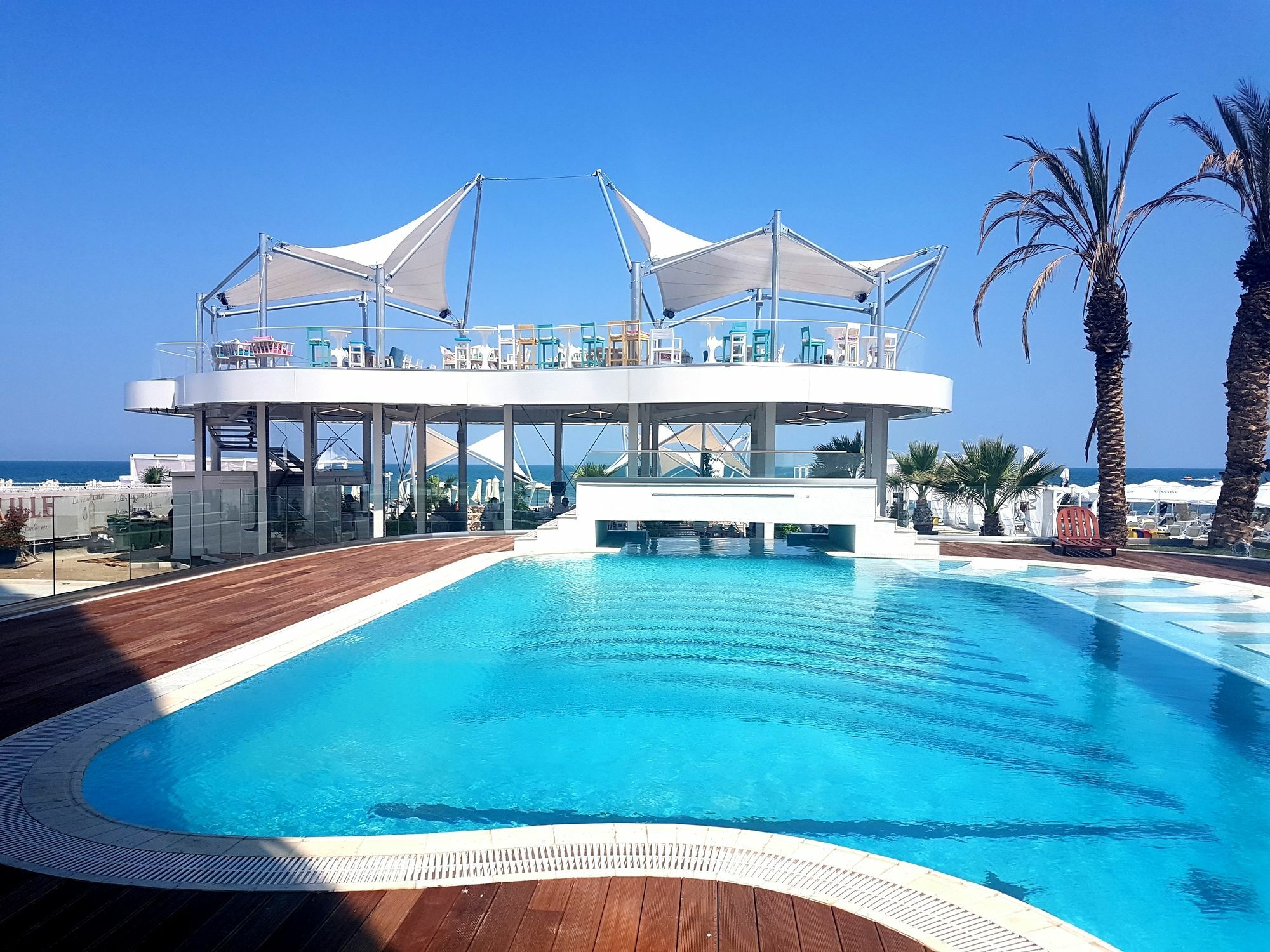 White Tower Mamaia 아파트 호텔 외부 사진